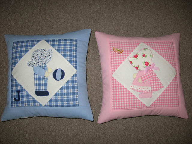 Overal Sam a Sunbonnet Sue